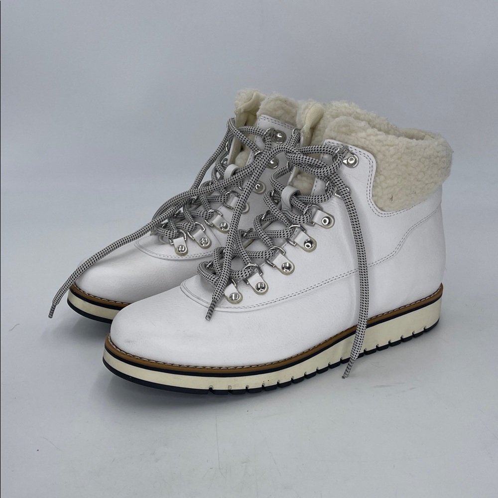 White Mountain lace up boots